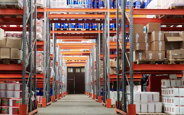 服裝業(yè)存儲貨物用什么倉儲貨架比較合適？