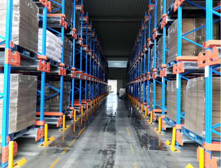 企業(yè)為何選擇穿梭式貨架？選擇穿梭式貨架的原因