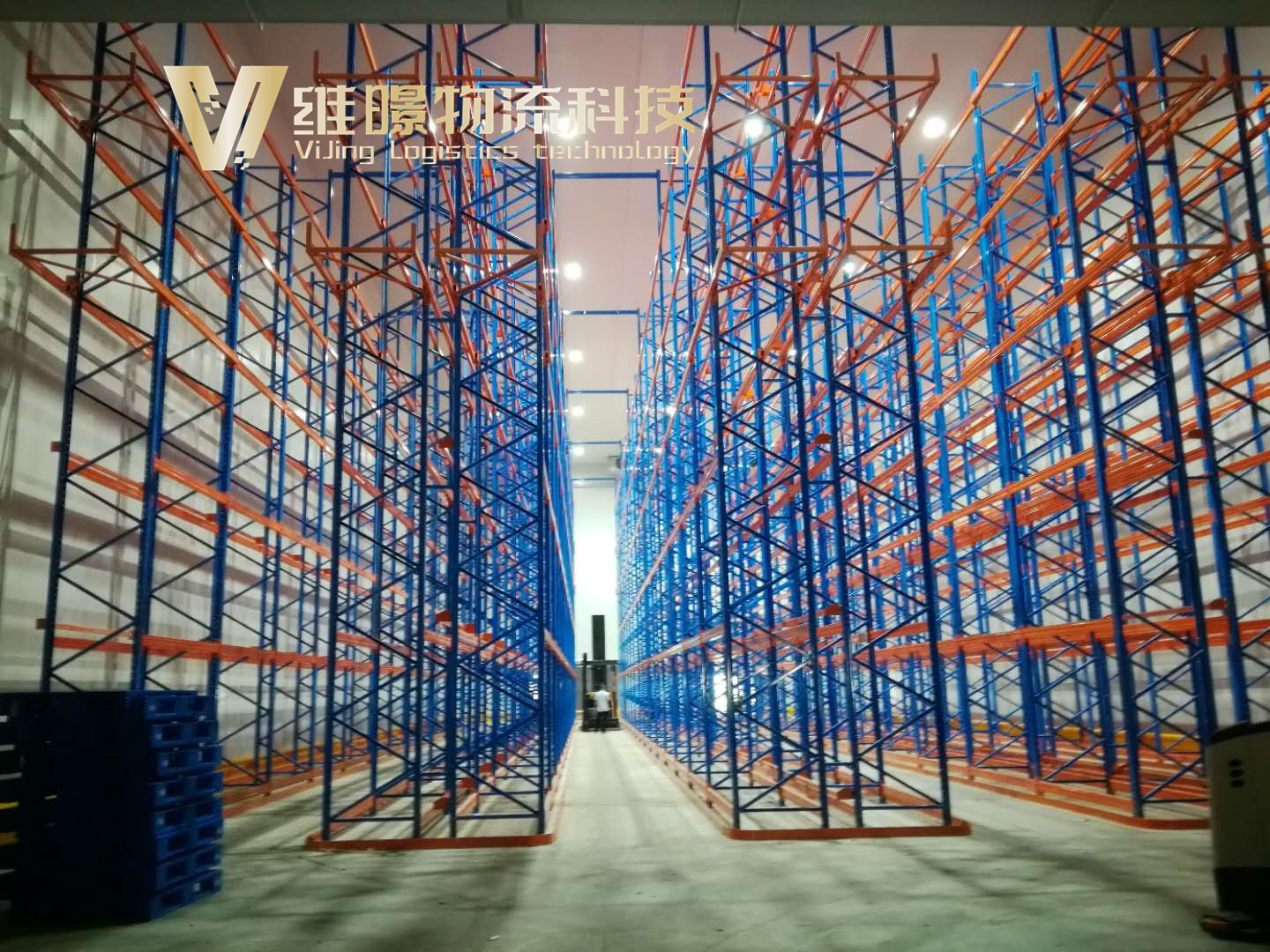 窄巷道貨架的高度一般是多少？