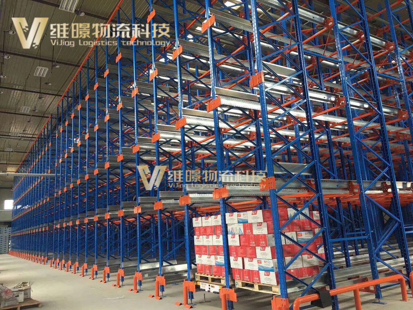 穿梭式貨架的智能穿梭車有哪些優(yōu)勢？