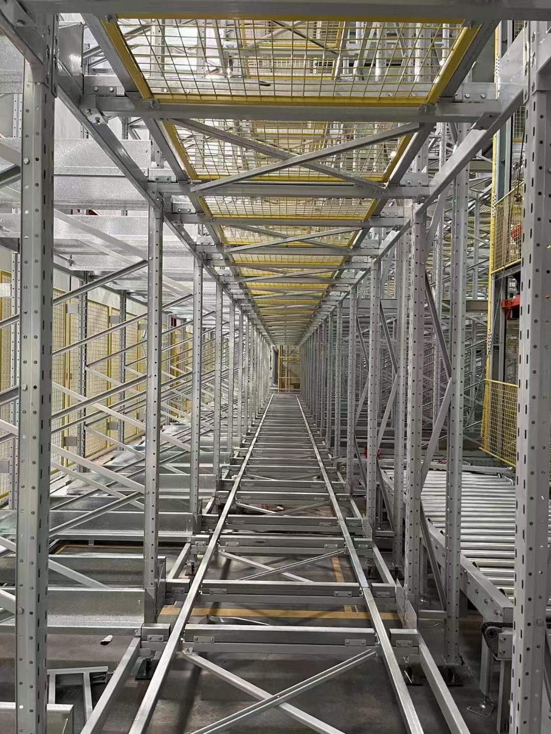 四向穿梭車立體庫：貨架設計的核心邏輯與適配要點